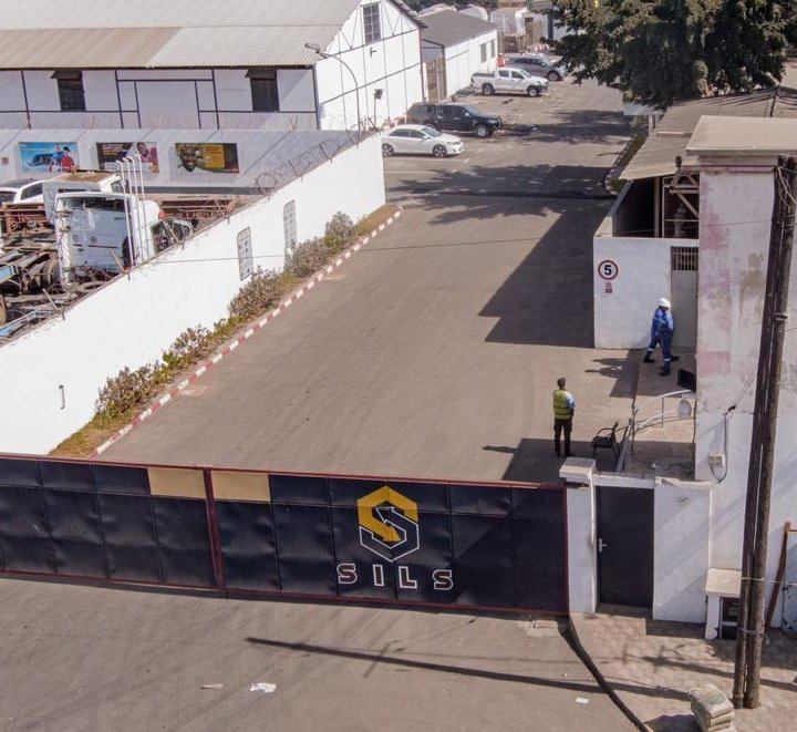 The controlled main gate at the SILS base on Route des Hydrocarbures